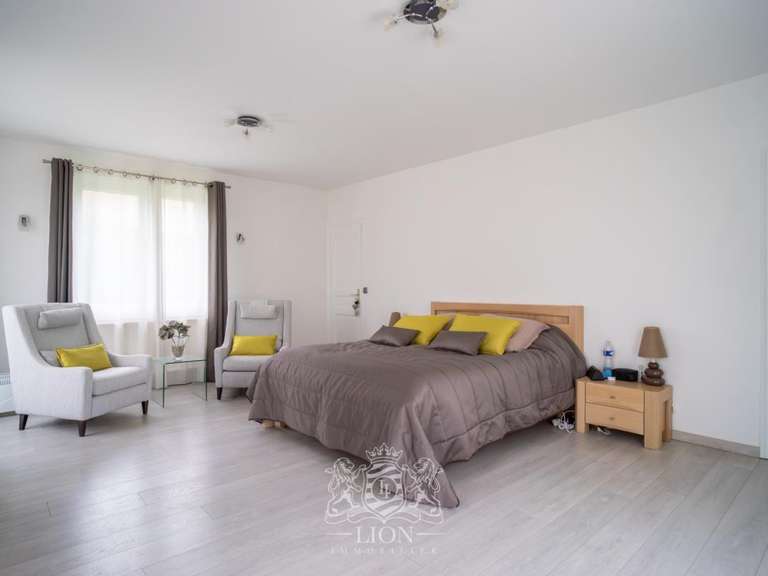 Maison Vendeville - 6 chambres - 320m²