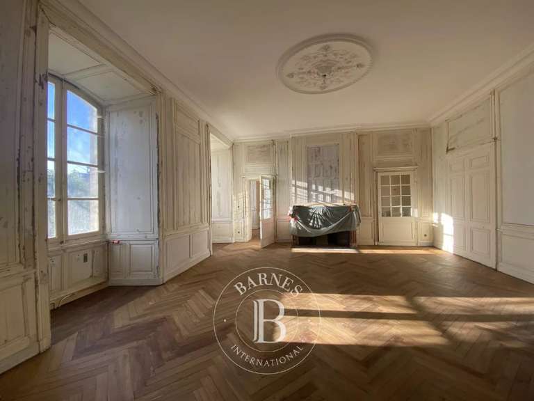 Château Vendôme - 2157m²