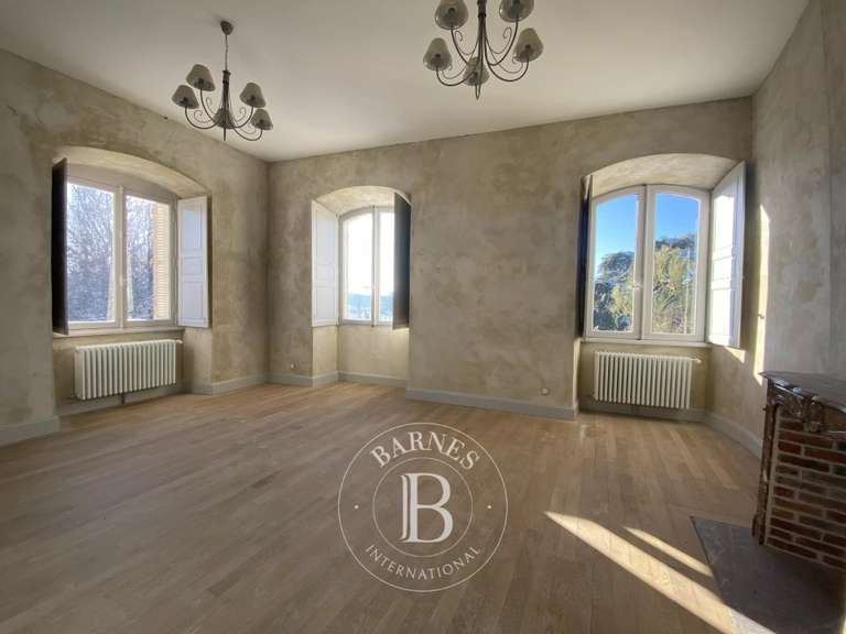 Château Vendôme - 2157m²