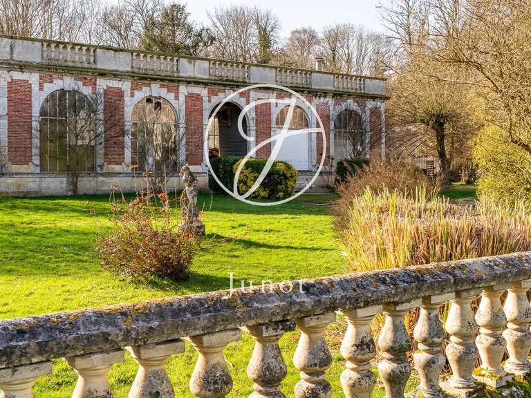 Château Vendôme - 17 chambres - 2800m²