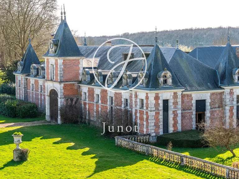 Château Vendôme - 17 chambres - 2800m²