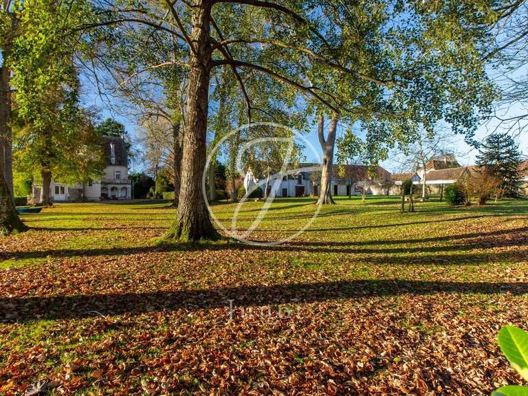 Manor Vendôme - 10 bedrooms - 600m²