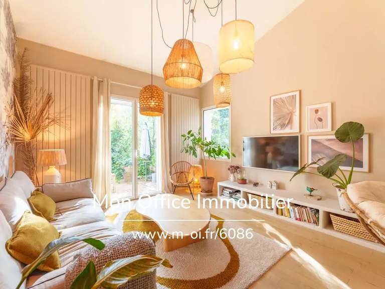 Maison Venelles - 5 chambres - 230m²