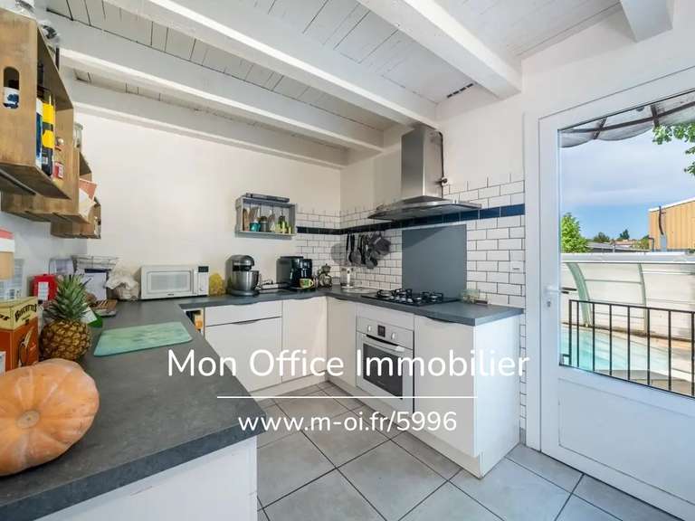Maison Venelles - 4 chambres - 119m²