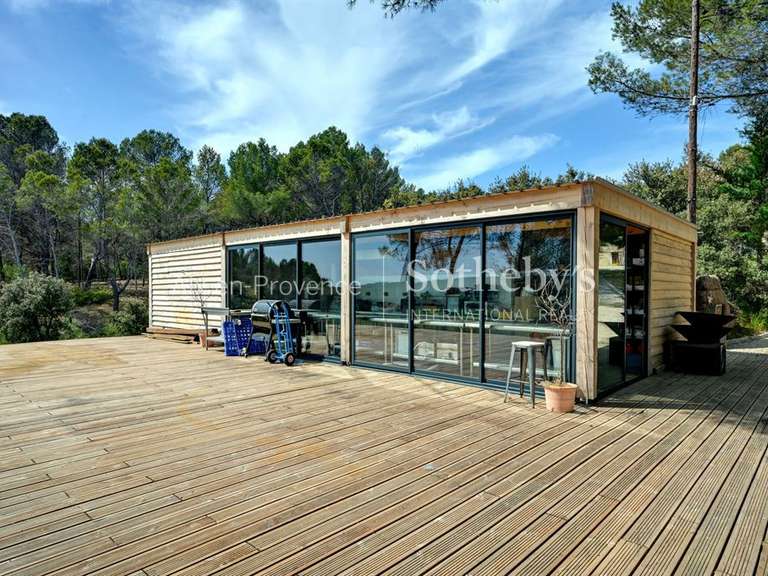 Maison Venelles - 8 chambres - 300m²