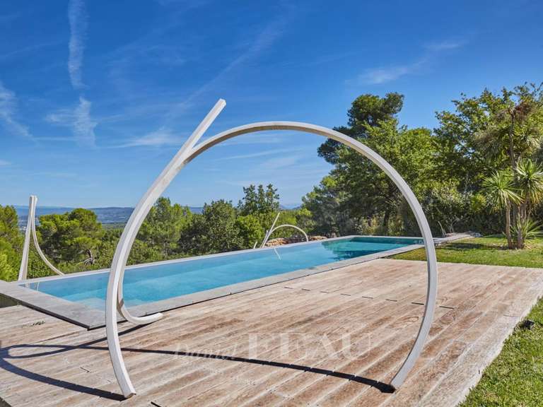 Maison Venelles - 4 chambres - 253m²