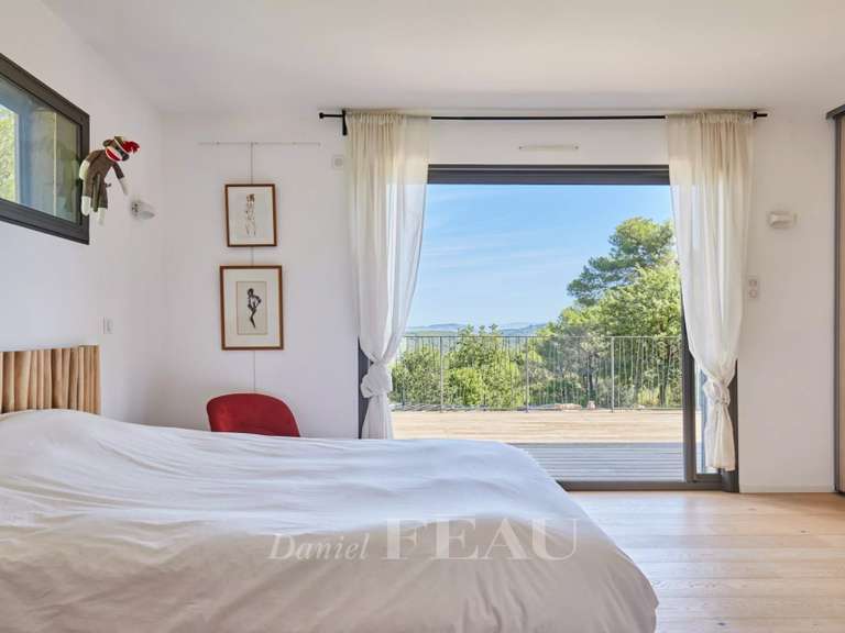 Maison Venelles - 4 chambres - 272m²