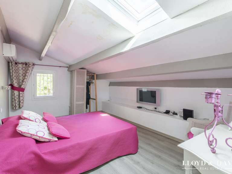 Maison Venelles - 5 chambres - 260m²