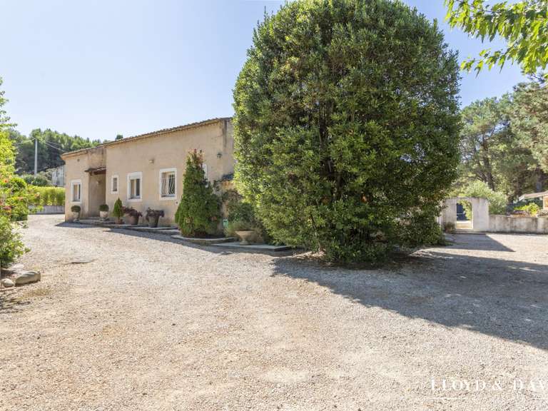 Maison Venelles - 5 chambres - 260m²