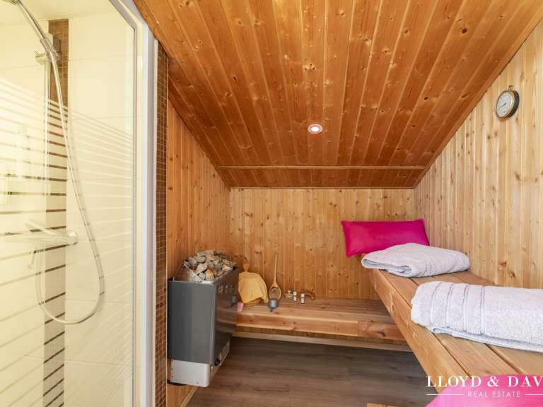 Maison Venelles - 5 chambres - 260m²