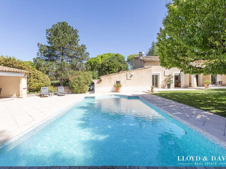 Maison Venelles - 5 chambres - 260m²