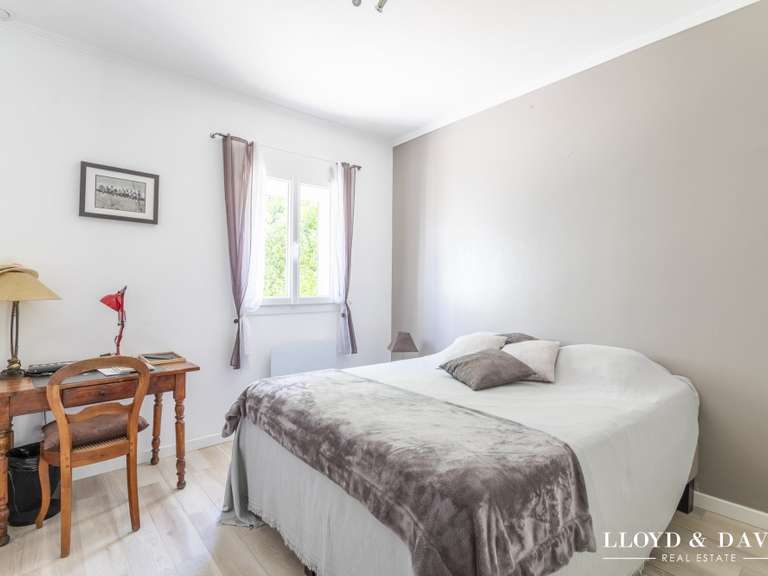 Maison Venelles - 5 chambres - 260m²