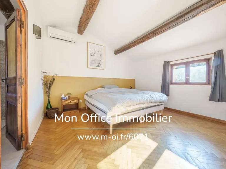 Villa Venelles - 5 chambres - 200m²