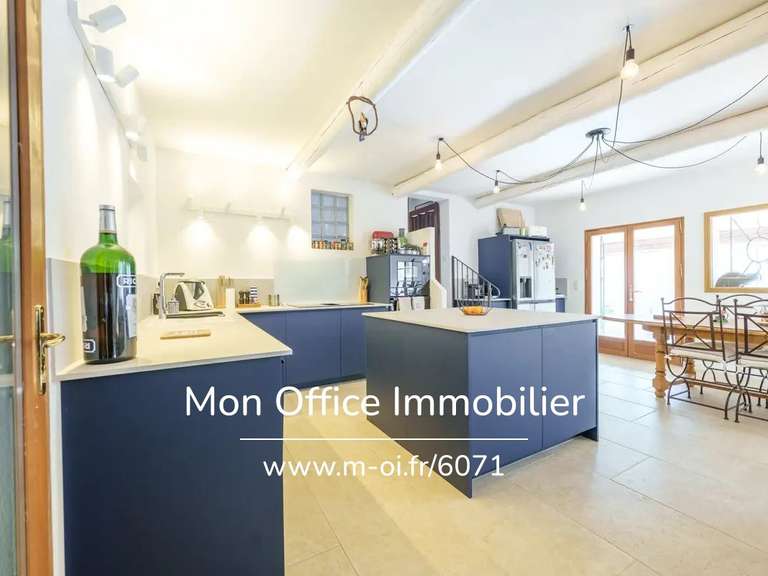Villa Venelles - 5 chambres - 200m²