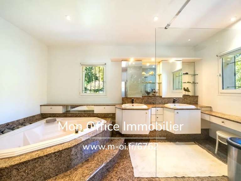 Villa Venelles - 5 chambres - 290m²