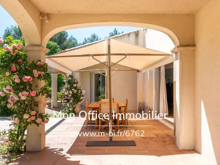 Villa Venelles - 5 chambres - 290m²