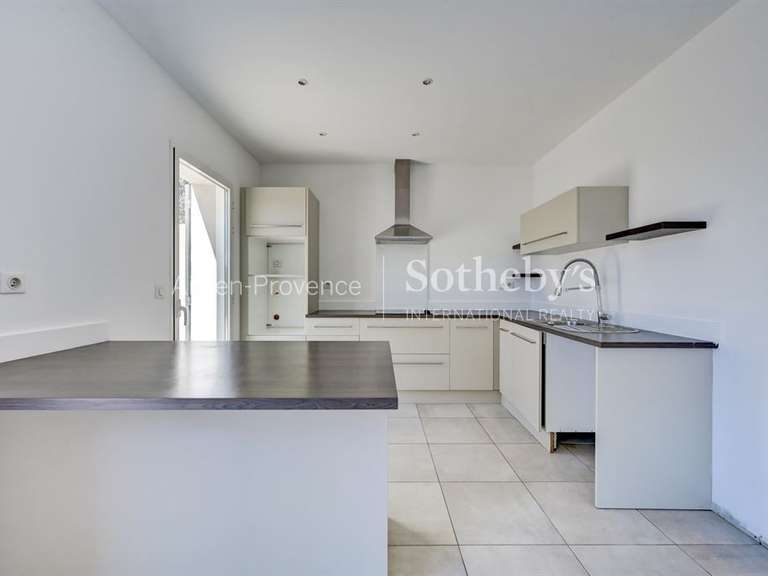 House Ventabren - 4 bedrooms - 135m²