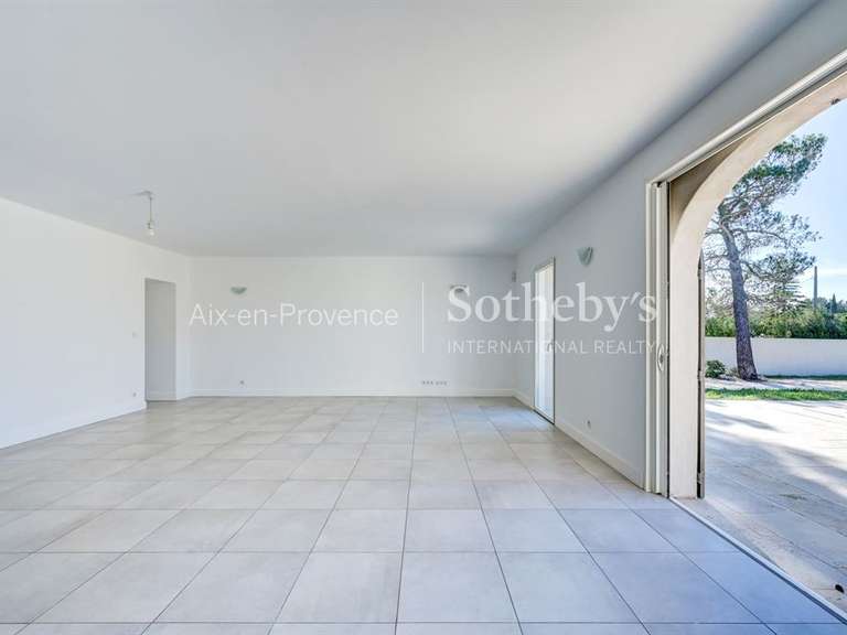 House Ventabren - 4 bedrooms - 135m²