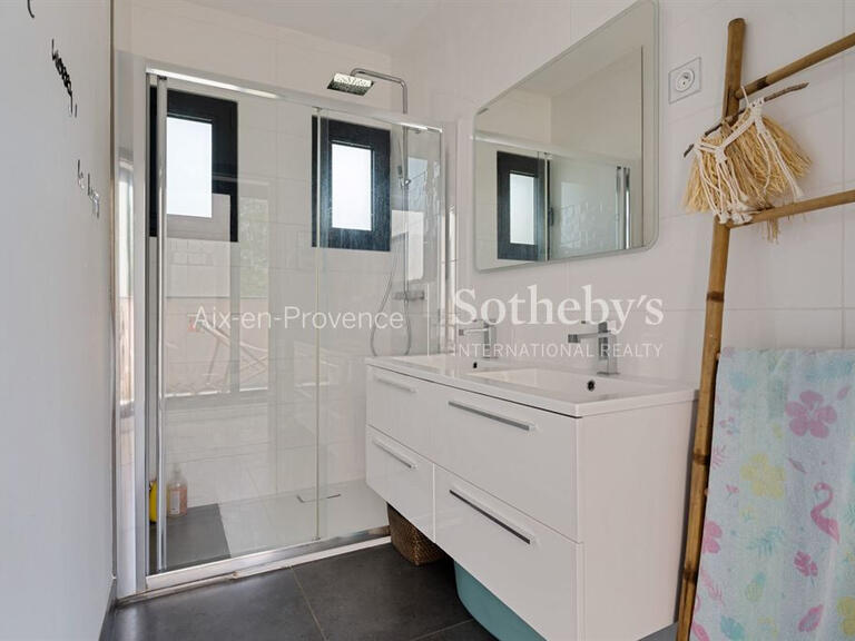 House Ventabren - 5 bedrooms - 200m²