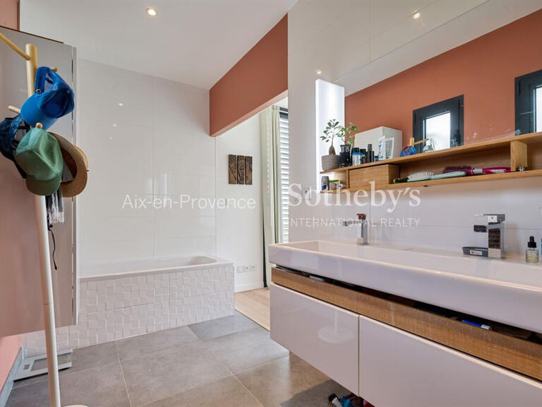 House Ventabren - 5 bedrooms - 200m²