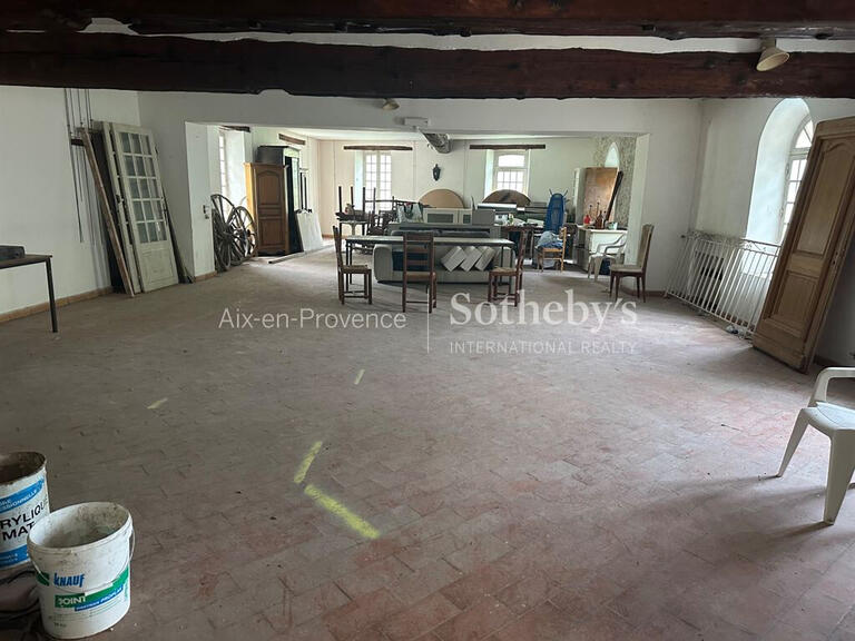 Maison Ventabren - 400m²