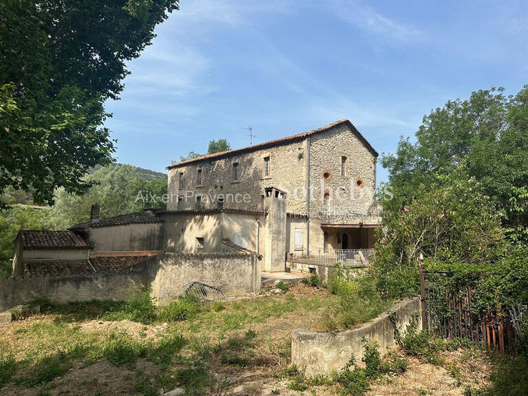 Maison Ventabren - 400m²