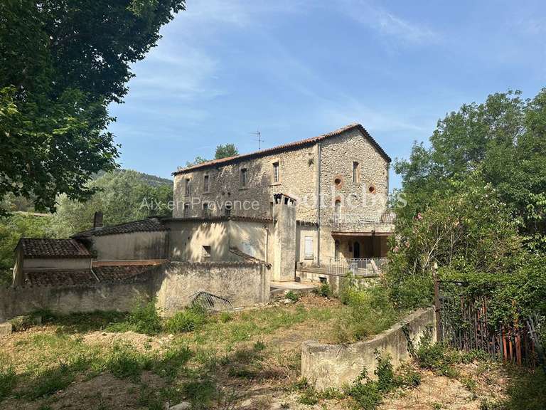 House Ventabren - 600m²