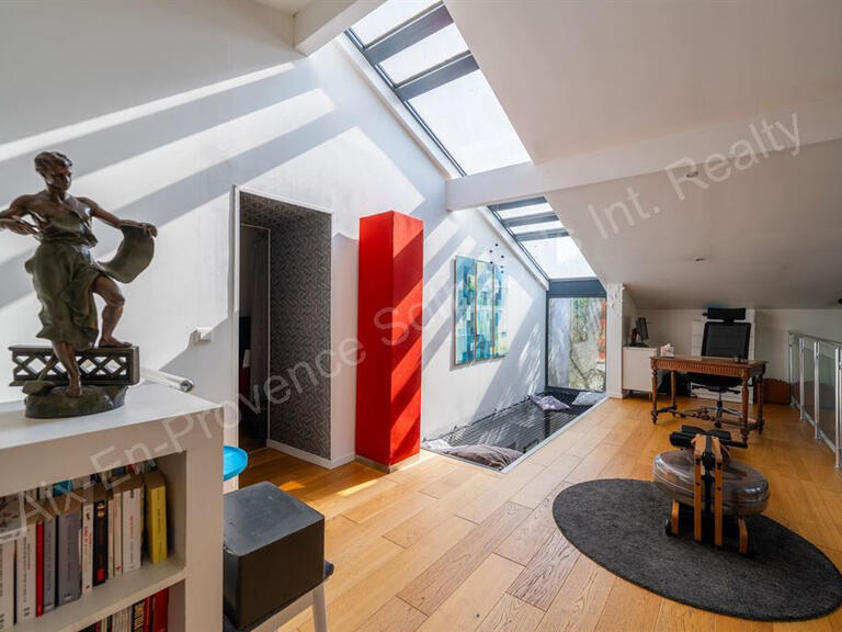 Maison Ventabren - 5 chambres - 247m²