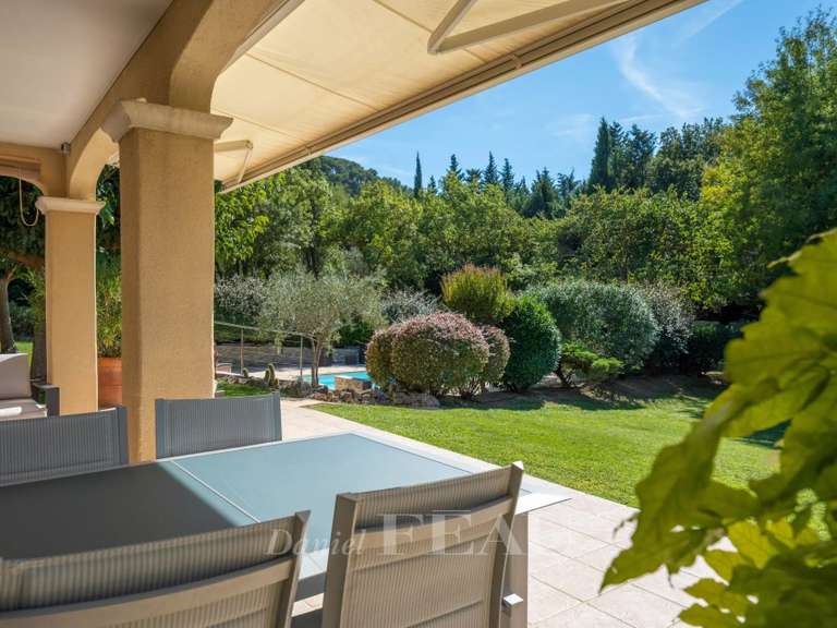 Maison Ventabren - 5 chambres - 289m²