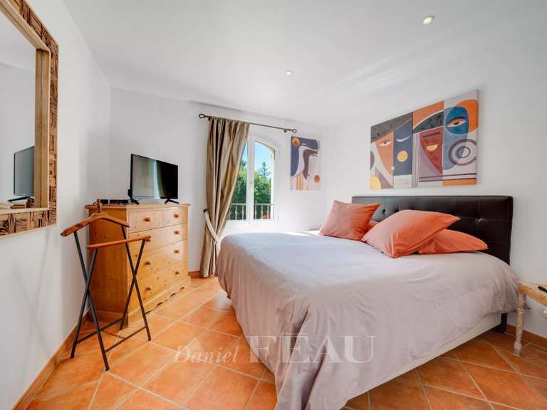 Maison Ventabren - 5 chambres - 289m²