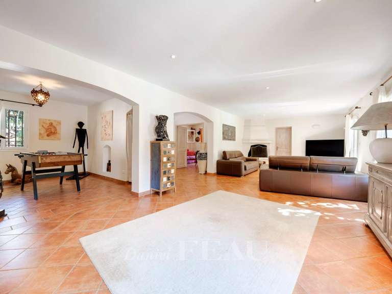 Maison Ventabren - 5 chambres - 289m²