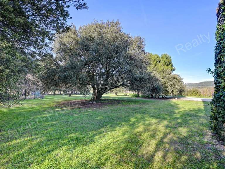 Maison Ventabren - 5 chambres - 247m²