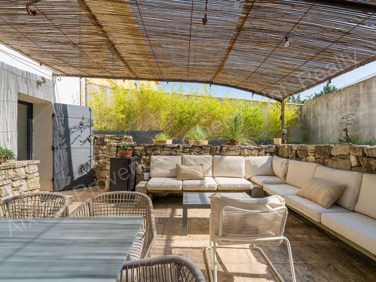 Maison Ventabren - 5 chambres - 247m²