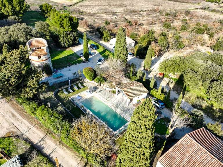 Maison Ventabren - 5 chambres - 247m²