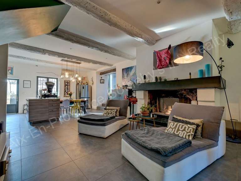 Maison Ventabren - 5 chambres - 247m²