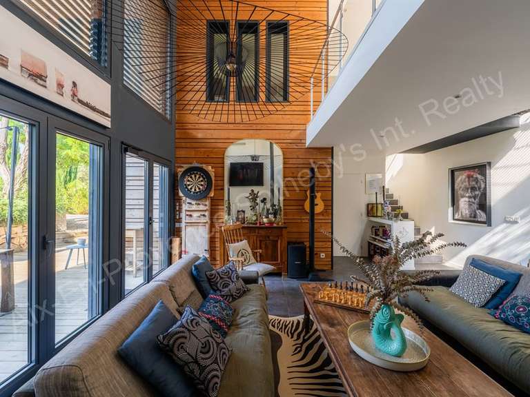 Maison Ventabren - 5 chambres - 247m²