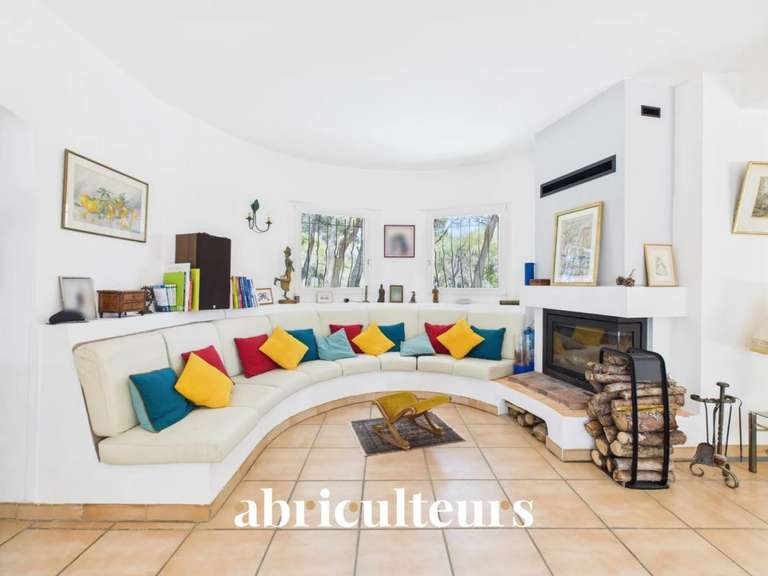 Maison Ventabren - 5 chambres - 256m²