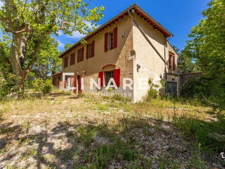 Maison Ventabren - 5 chambres - 263m²