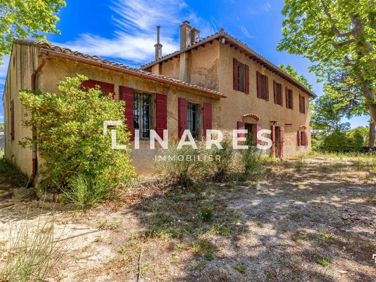 Maison Ventabren - 5 chambres - 263m²