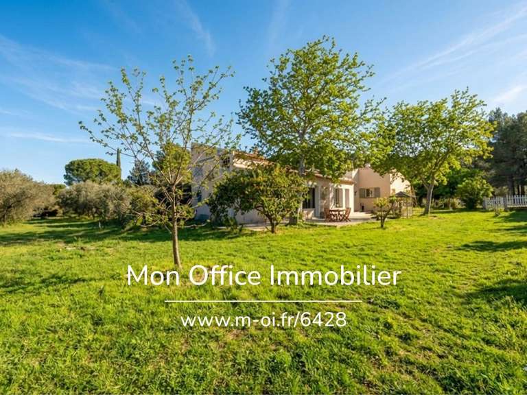 Maison Ventabren - 3 chambres - 160m²