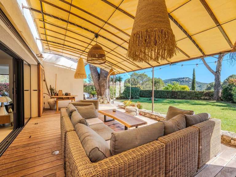 Maison Ventabren - 4 chambres - 162m²