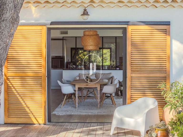 Maison Ventabren - 4 chambres - 162m²