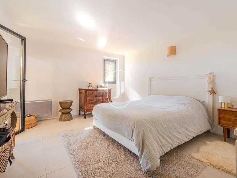 Maison Ventabren - 4 chambres - 162m²