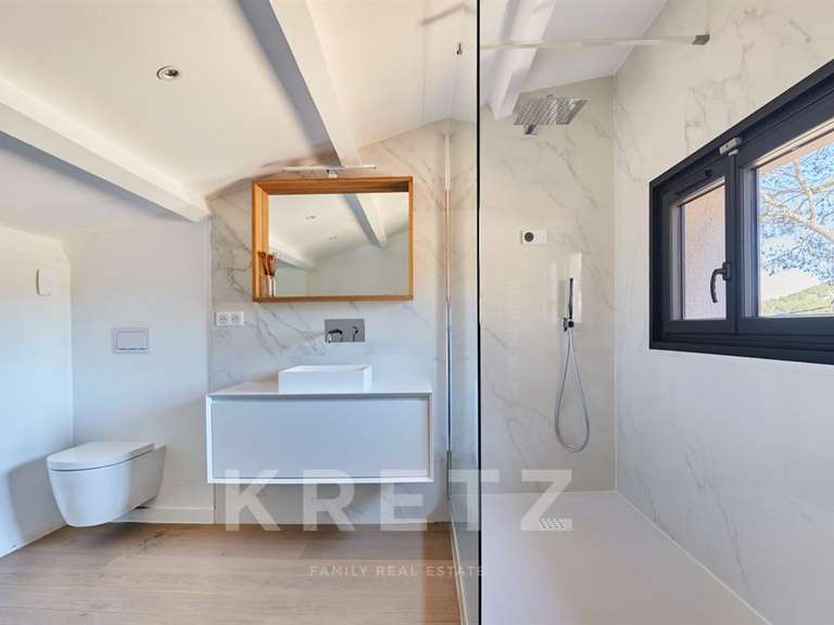 Maison Ventabren - 4 chambres - 200m²