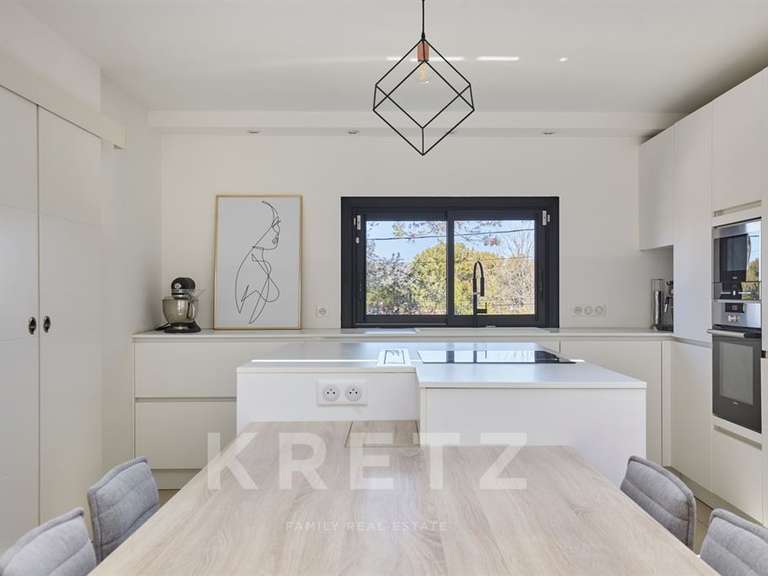 Maison Ventabren - 4 chambres - 200m²