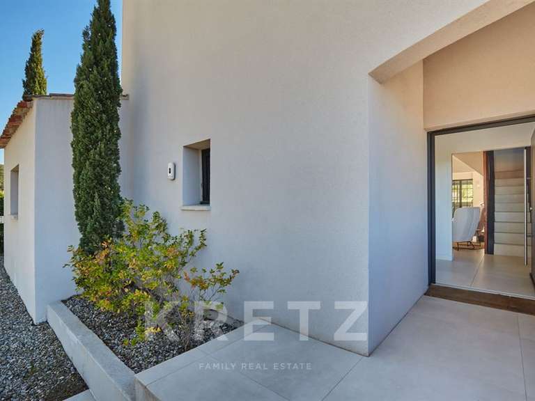 Maison Ventabren - 4 chambres - 200m²