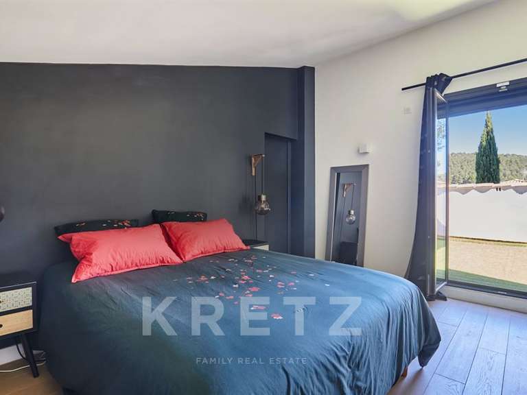 Maison Ventabren - 4 chambres - 200m²