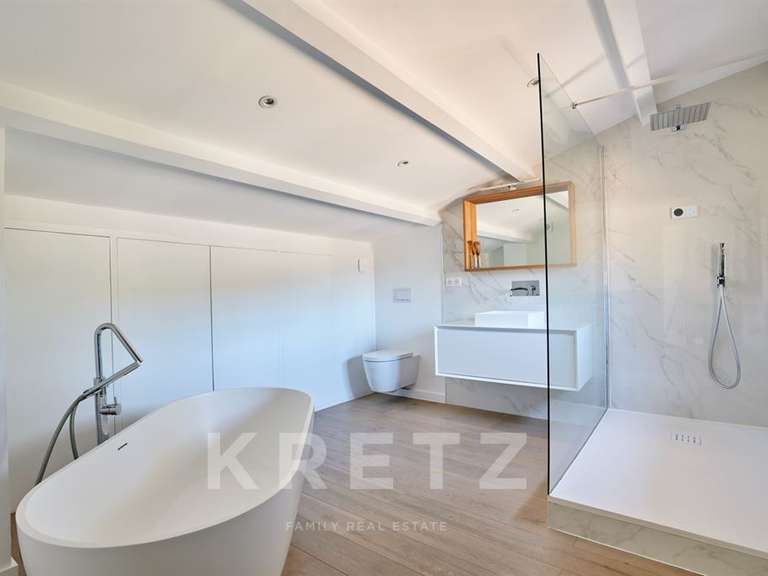 Maison Ventabren - 4 chambres - 200m²