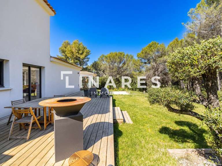 Maison Ventabren - 4 chambres - 192m²