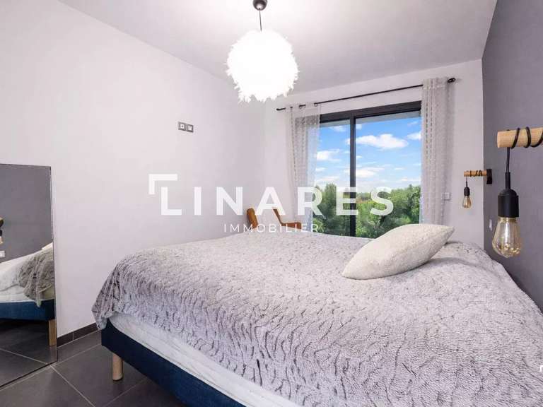 Maison Ventabren - 4 chambres - 192m²